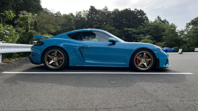 718Cayman GT4のサイドビュー
