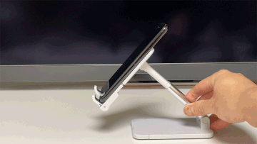 スマホの重さで下がってしまう不良品
