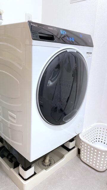 アクアのドラム式洗濯機AQW-DX12P