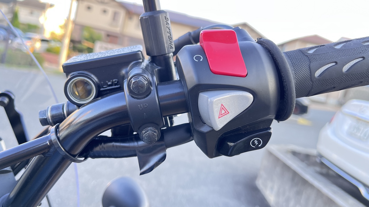 CL500のスイッチボックス(右)