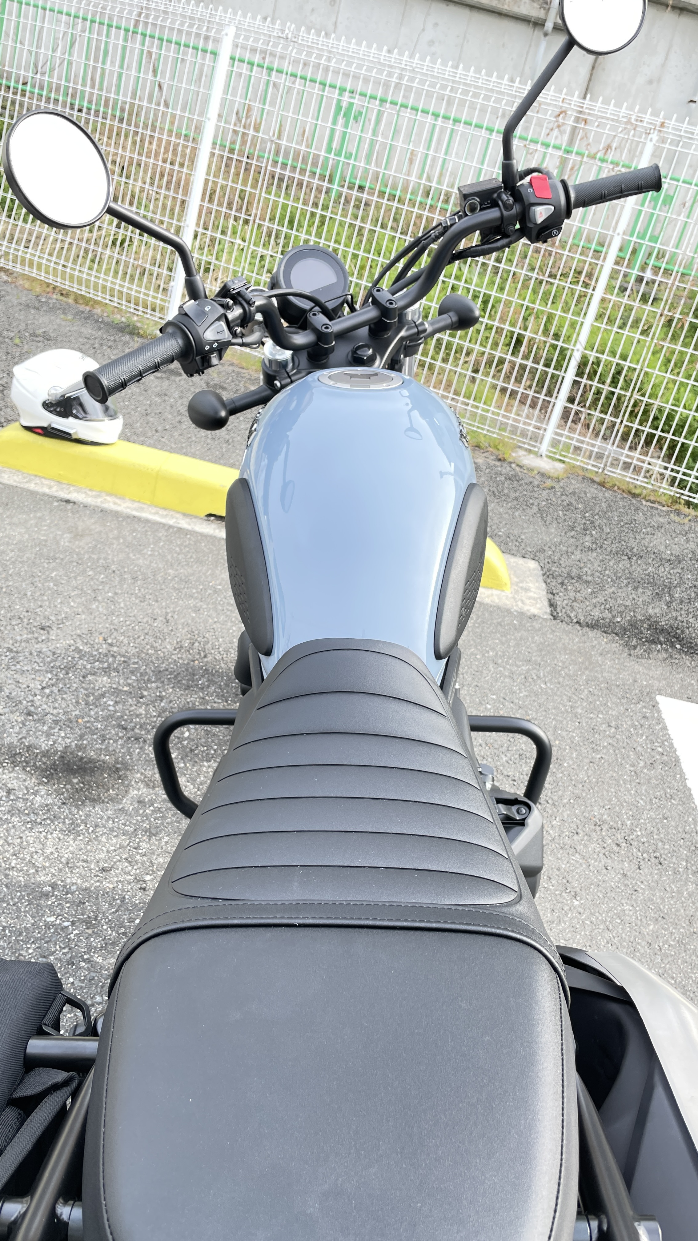 CL500のボディ幅