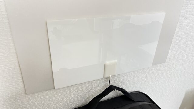 荷重分散のためにアクリル板を追加