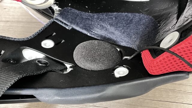 実際にスピーカーを取り付けた様子