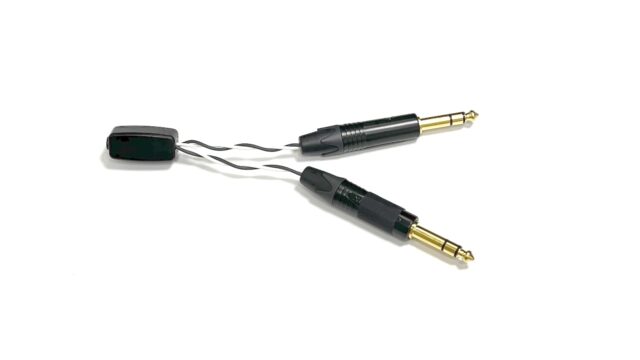 4.4mmから6.3mm×2に変換するケーブル